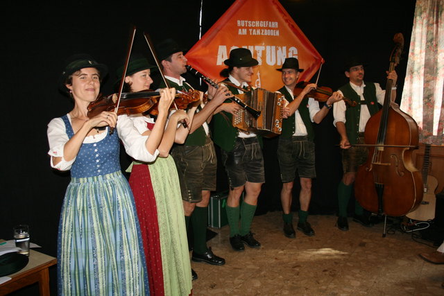 Das Motto der Steirischen Streich“ ist einfach aber originell: „Gemütliches Spielen im Gasthaus um die Ecke“.