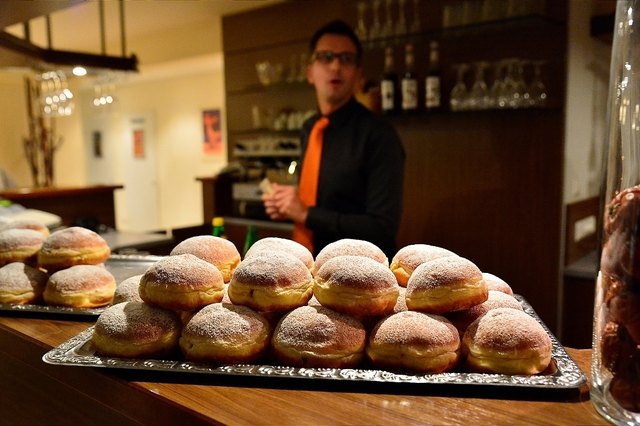 Frische Krapfen ließen die Lust auf den Fasching erst richtig aufkommen!