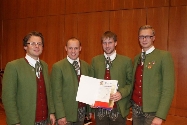 Kapellmeister Christian Pirklbauer, MV-Obmann Christian Mühleder, Trompeter Michael Neumüller, Stabführer Armin Stumptner
