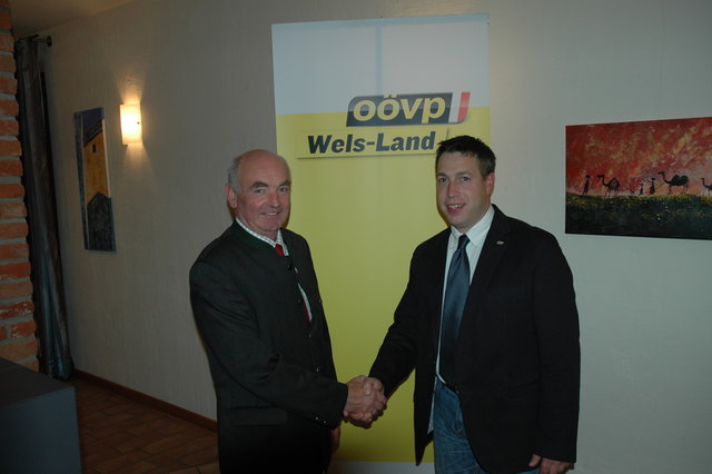 Franz Wimmer mit Franz Haider (r.) beim Parteitag.