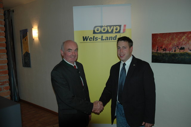 Franz Wimmer mit Franz Haider (r.) beim Parteitag. | Foto: OÖVP