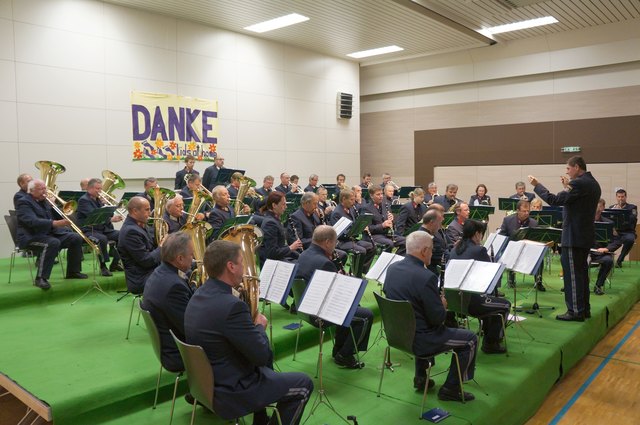 Die Polizeimusik Steiermark spielte in Spital zu Gunsten kid's@home.