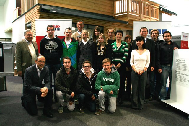 Grenzüberschreitend: Die Teilnehmer des Development Workshops im ZeBRA | Foto: KK/IGO