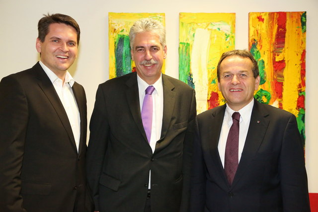 Wirtschaftsstadtrat Peter Lehner mit Hans-Jörg Schelling und Wirtschaftsbund-Obmann Josef Resch (v.l.).