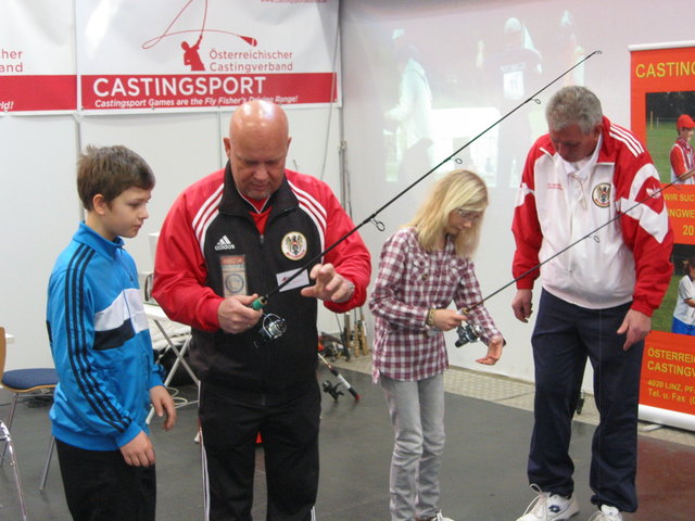 Jugendliche auf der Sport & Fun | Foto: ESV Westbahn Linz