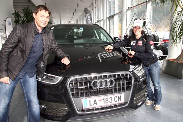 Fünf Jahre erfolgreiche Partnerschaft verbinden Skiass Steffi Köhle und Stefan Falch von VW-Audi Falch. | Foto: Zangerl