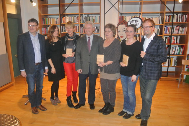 Die glücklichen Gewinner mit ihren Juroren | Foto: is