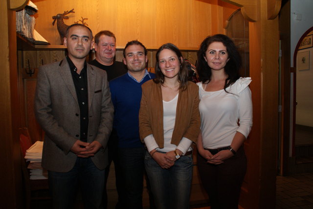 Interessierte, Experten (v.l.): Tekcan (VP), Eiter, Schatz, Dr. Katharina Schuierer und Aygül Berivan Aslan (Grüne).