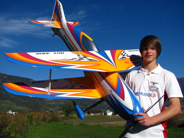 Lukas Dietrich wird nächstes Jahr bei der Modellflug-WM in Südafrika an den Start gehen. | Foto: Karl Dalpra