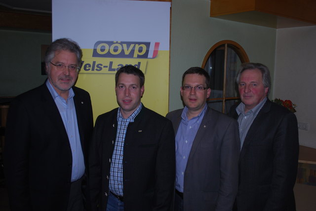 Landtagsabgeordneter Walter Aichinger, ÖAAB-Obmann Franz Haider, Nationalrat August Wöginger und Bürgermeister Heinrich Striegl (v.l.). | Foto: ÖVP Wels-Land