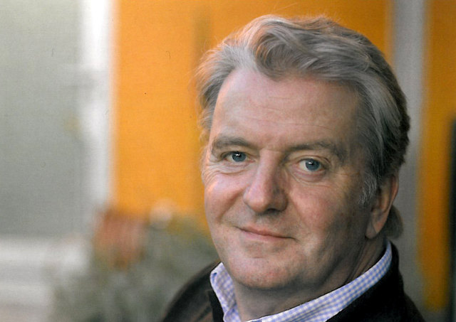 Schauspieler Werner Haindl führt beim Adventkonzert in Pischelsdorf durch das Programm. | Foto: KK