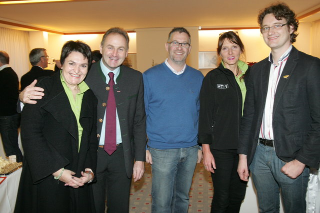 Beim Kundenevent: Ulli Steinmaßl, Klemens Steidl, Michael Großbötzl, Erika Oberauer und Stefan Ammerer. | Foto: Andreas Maringer