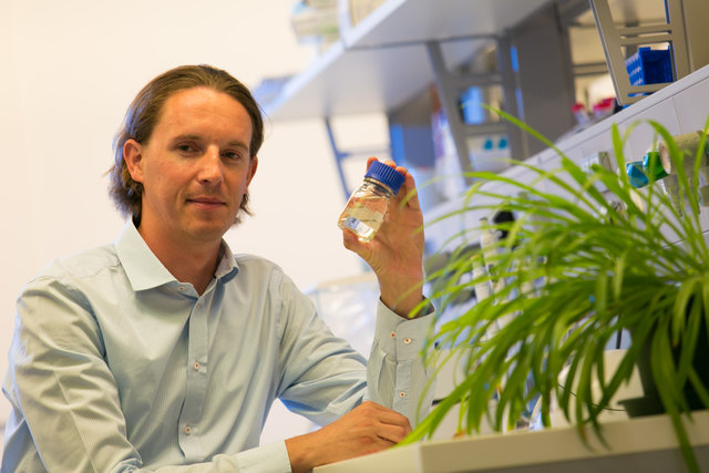 Mikrobiologe Stefan Liebminger will in Lebensmittelindustrie mit gasförmigen Wirkstoffen für Keimfreiheit sorgen. | Foto: Science Park Graz