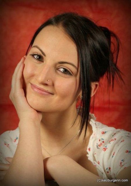 Sara wohnt in Saalfelden und hatte jede Menge Spass bei dem Fotoshooting.