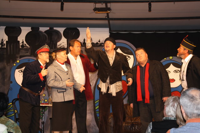 Die Theatergruppe Hatzendorf bestätigte sein seit Jahren dargebotenes schauspielerisches Talent.