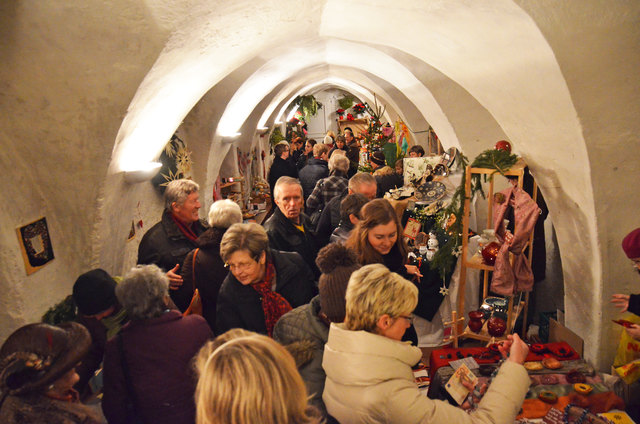 Advent im Stift Göß: Besonders stimmungsvoll war das Ambiente im Kreuzgang. | Foto: Foto: Roland Graf