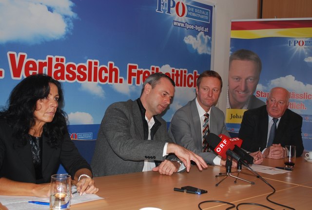 FPÖ-Vorbereitungen für die Nationalratswahl: Gabriele Palfy, Norbert Hofer, Johann Tschürtz und Gerhard Kovasits | Foto: FPÖ