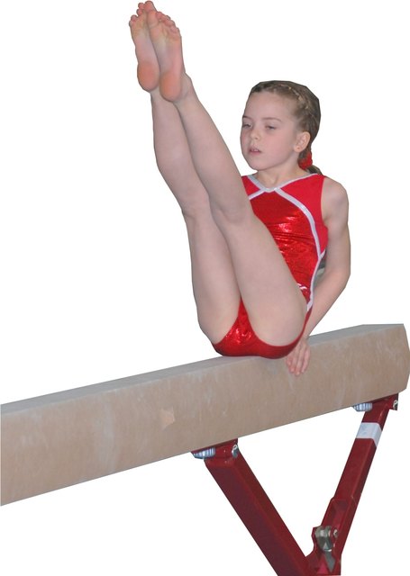 Marie Wolf, hier auf dem Balken, turnt bereits im Nachwuchskader Niederösterreichs. | Foto: privat