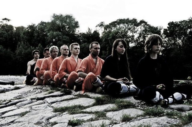 Meditation bei der Kugelfngwehr
