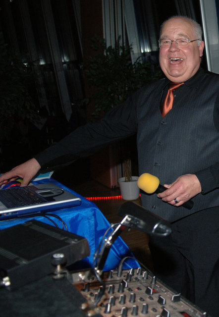 DJ Klaus garantiert auch 2013 wieder für Tanzmusik auf Bestellung!