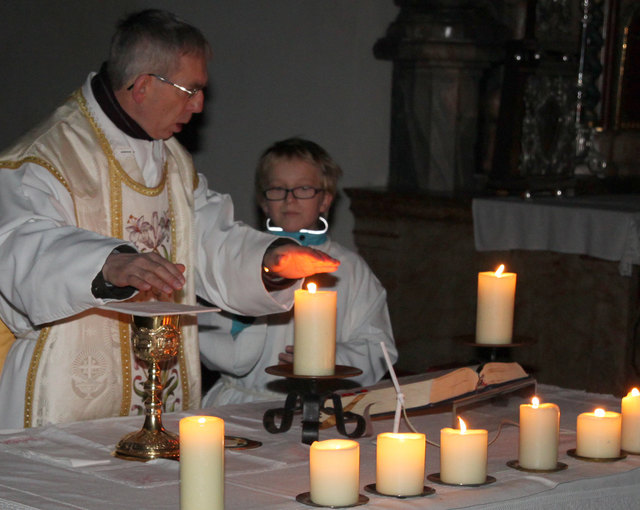 Taschenlampe als Hilfsmittel