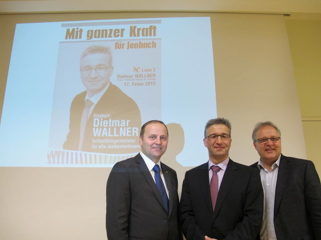 Wahlauftakt des Bürgermeisterkandidaten am 28.12.2012 mit der Vorstellung der Wahlwerbung: Vl. VP-Clubobmann LAbg. Josef Geisler, Interimsbgm. Dietmar Wallner und NR Hermann Gahr. Foto: Lorenzetti