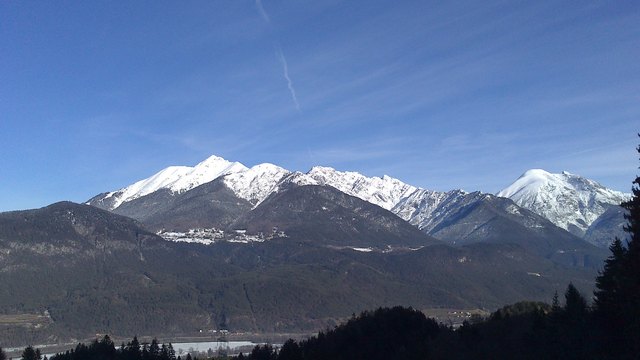 Berge mit Neuschnee