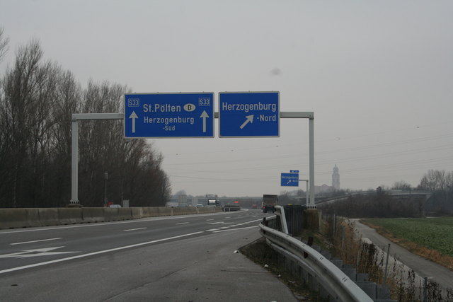 Eine Menge neuer Asphalt kommt 2013 mit der Abfahrt "Herzogenburg Stadt" auf die Stiftsstadt zu.