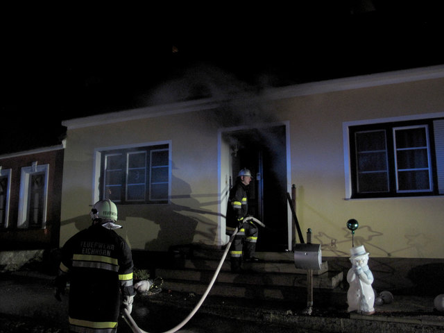Die Feuerwehrmänner waren bis kurz vor Neujahrsbeginn im Einsatz.