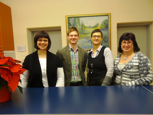 Das neue Team im Gemeindeamt und der Postpartnerstelle in Lichtenau. Von links: Maria Müller (Buchhaltung, Lohnverrechnung, Bürgerservice), Ing. Stefan Grimas (Amtsleiter), Doris Mayerhofer (Postpartnerstelle) und Monika Kuhrn (Bauamt, Bürgerservice).