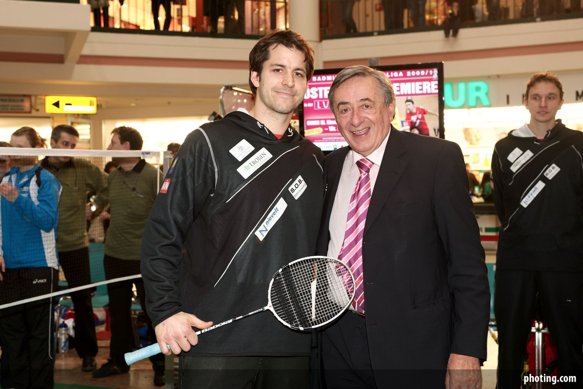 Weigl Racketlon Racketlon Weltpremiere in Lugner City - Döbling