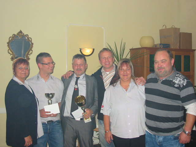 Obfraustellvertreterin Eva Sommer, Mario Sommer, Horst Immervoll, Klaus Trondl, Obfrau Karin Sommerund Peter Trondl.