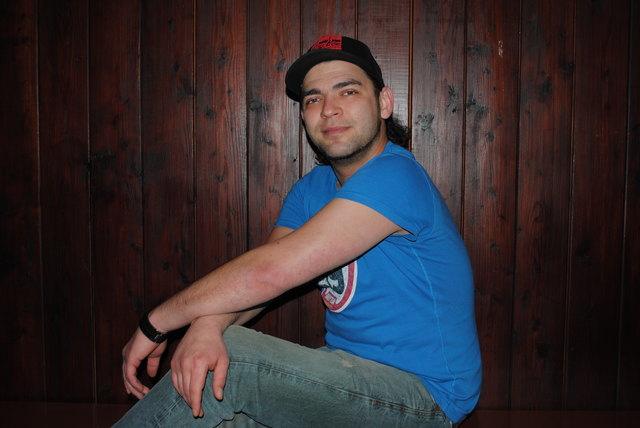 Markus Sedlacek, 32, Angestellter
Warum willst du Faschingsprinz werden? "Weil ich ein Frosch bin und gerne von meiner Prinzessin zum Prinzen geküsst werden will!" | Foto: Petra Bukowsky