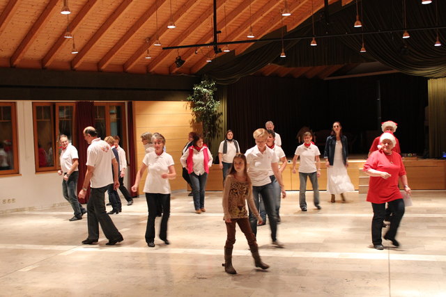 Line Dance macht Spaß – vor allem bei den "Firewings Kematen"!