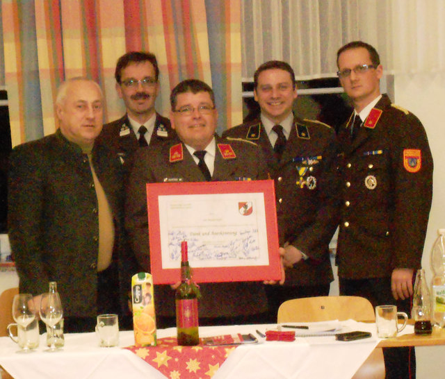 Bgm. Leopold Wimmer, Leopold Duffek, HBI Manfred Duffek, OBI Martin Kogler und BI Norbert Scharz.