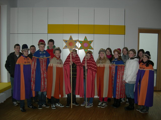 Die Konradsheimer Sternsinger sammelten bei ihren Hausbesuchen über 4.500 Euro.