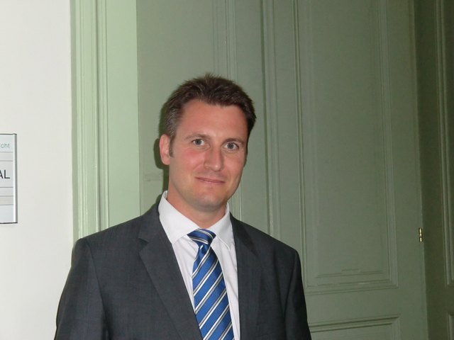 Bei AUBI-plus warten mehr als 9 freie Lehrstellen in Sieghartskirchen auf dich! Lehrling Einzelhandelskauffrau/-mann mit Schwerpunkt Lebensmittel Helfer in der Corona-Krise Hier kannst du Hilfe finden und anbieten. In der aktuell Lehrstelle Sieghartskirchen - Freie Lehrstellen - zarell.com