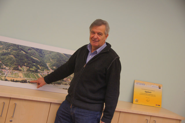 Bürgermeister Hermann Gerstbauer ist froh über die eigene Kläranlage in der Gemeinde.