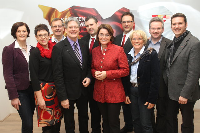 LHStv. Peter Kaiser, LRin Beate Prettner und LGF Daniel Fellner  mit Ursula Heitzer, Heidi Penker, Gernot Nischelwitzer, Hannes Primus, Josef Zoppoth, Waltraud Rohrer, Andreas Scherwitzl. | Foto: Blitzlicht/Wajand