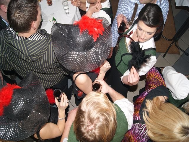 Beim Schlierbacher Musikerball geht es heiß her. | Foto: MV Schlierbach