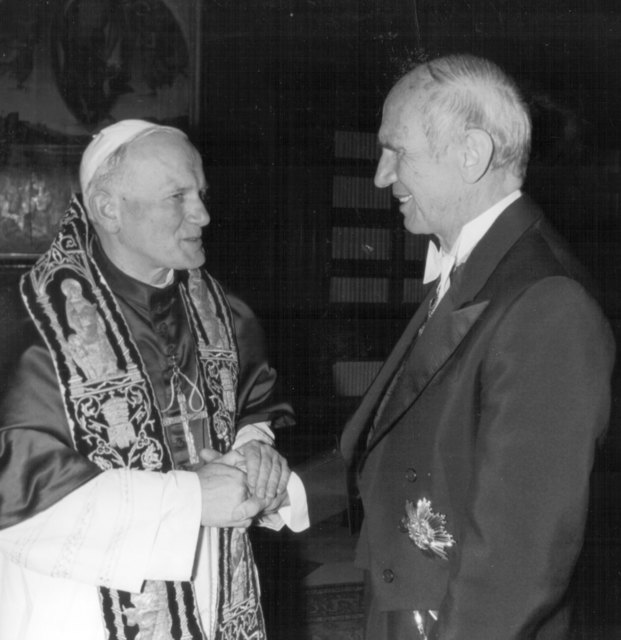 Der ehemalige Präsident Österreichs, Rudolf Kirchschläger, mit dem Papst.