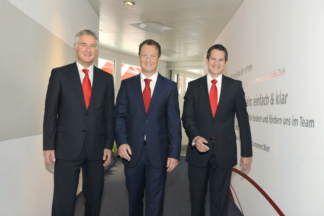 Die Geschäftsführung der Pfeiffer Holding: Georg Pfeiffer (M.), Erich Schönleitner (l.) und Markus Böhm. | Foto: pfeiffer