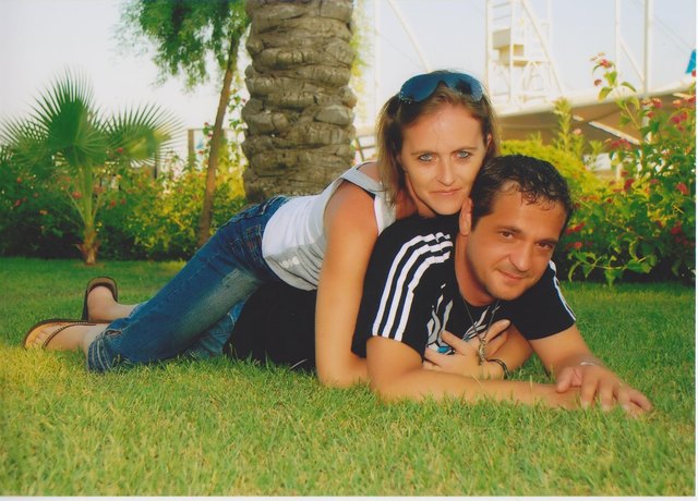 dieses foto entstand bei unseren ersten urlaub in der türkei. Nun sind wir schon fast 6 jahre zusammen und sind noch verliebt wie am ersten Tag.