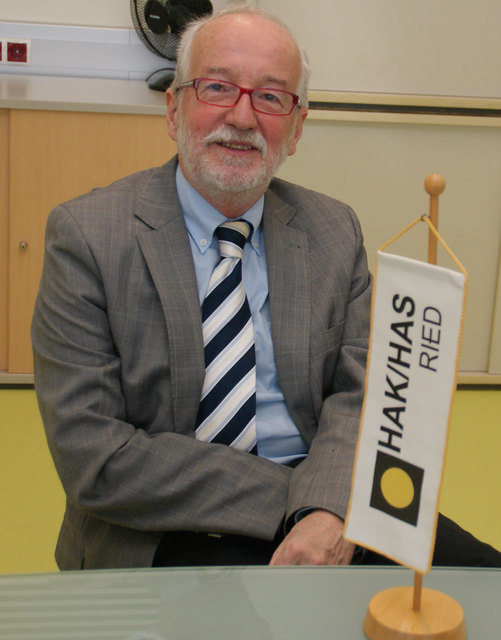 Franz Litzlbauer: "Es gibt so viele Erwachsene, die über die Schule und die Lehrer schimpfen, warum sollen die Kinder dann zur Schule eine positive Einstellung bekommen?"