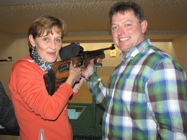 Rupert Bergschober mit der Scharfschützin Helga aus Abtenau