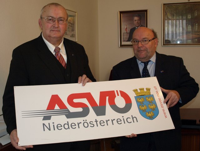 Johann Gartner zum ASVÖNÖ Präsidenten kooptiert! Amstetten