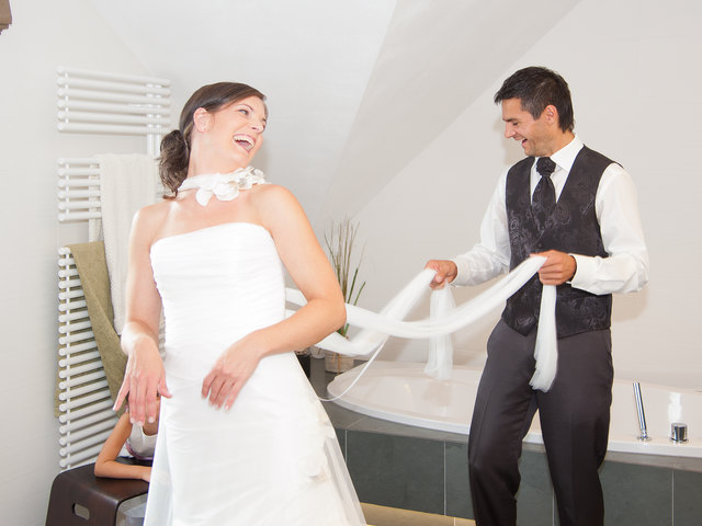 "So mein Liebe jetzt habe ich die Zügel in der Hand"