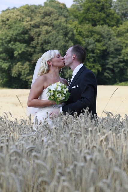 Rene und Melanie Steinwendtner die Kornfeldküsser aus Hafnerbach, 0660/4149020