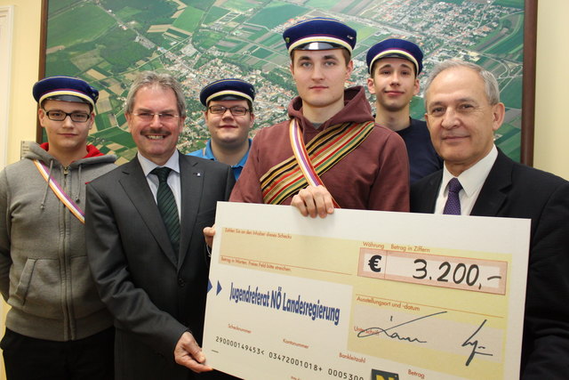 Nordgau Laa Aktivenschaft – v.l.n.r.: Sebastian Rapp. LR Karl Wilfing, Christoph Rapp, Thomas Strobl, Johannes Franz, Bürgermeister Manfred Fass | Foto: Land NÖ
