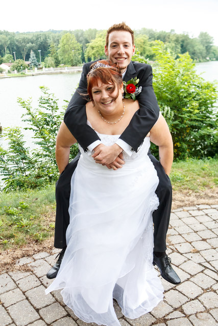 Es gibt 3 Tage in meinem Leben was die schönsten meines Lebens waren: 1. Der Tag an dem ich dich kennen lernte,2. der Tag an dem unser Engel zu Welt kam und der 3. der 21.Juli 2012 unser Hochzeitstag. Mein Schatz ich liebe dich! Ewig dein, Ewig mein, Ewig uns!